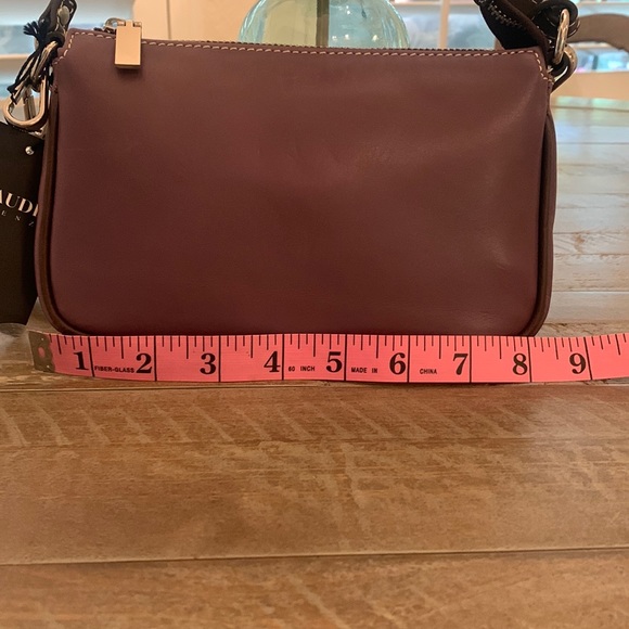 NWT, Claudia Firenze Italian leather Demi crossbody in plum . - Picture 2 of 12